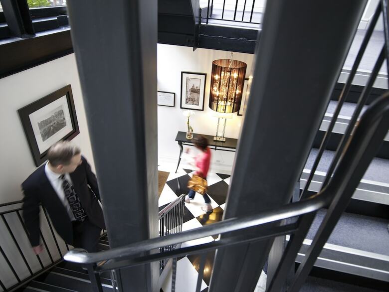 Apartamentos Strozzi Palace Suites By Mansley