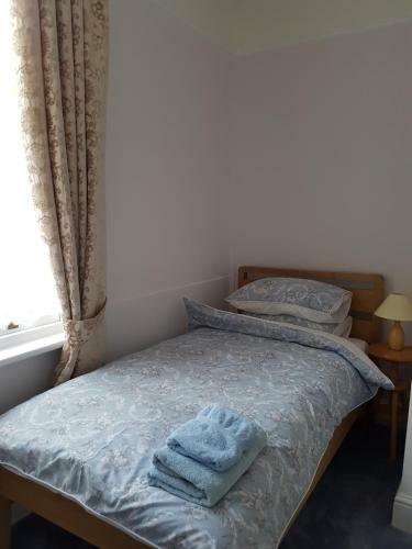 Hostal Alexandra Lodge Guest House