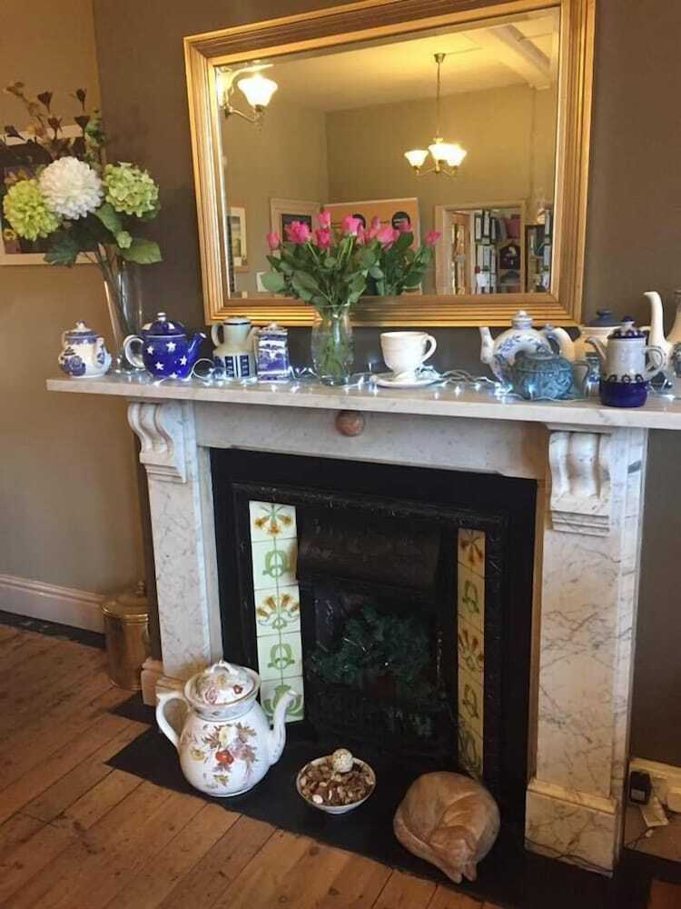 Bed & Breakfast Stephensons Tea And Coffee House