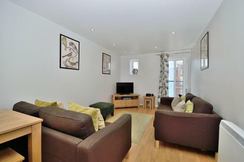 Racecourse Serviced Apartments