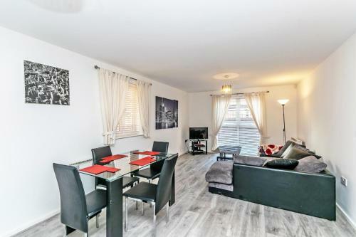 Racecourse Serviced Apartments