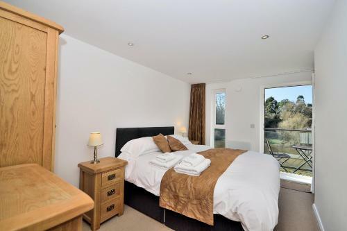Racecourse Serviced Apartments