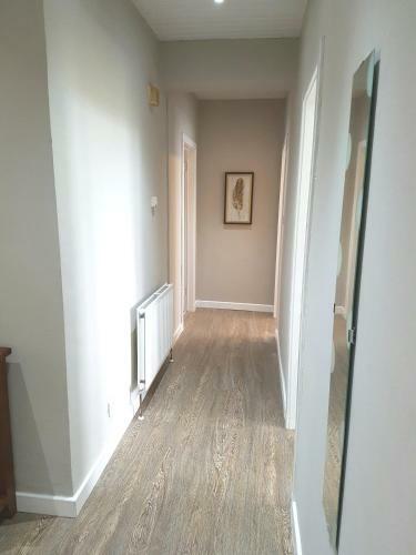 Dragon - Dumbarton Apartment 2 Bedroom Home