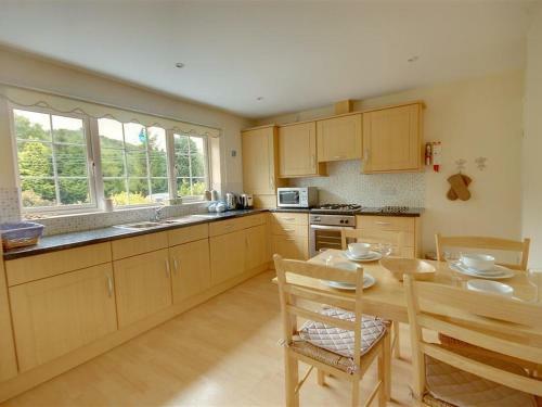 Holiday Home Holdstone