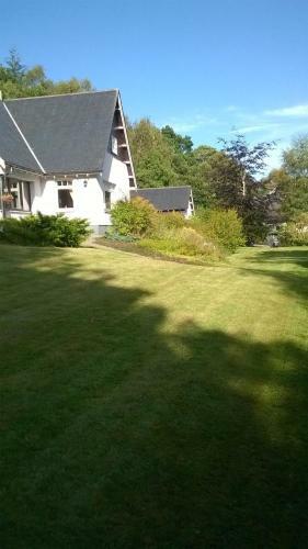 Hostal Lochview Guesthouse