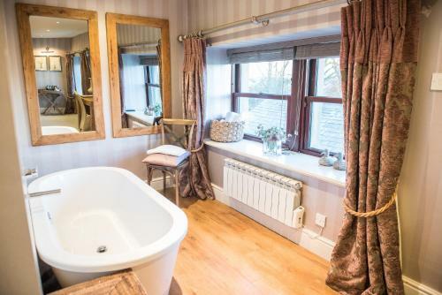 Hotel The Shireburn Arms