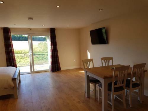 Plumptons Farm Holiday Lodges