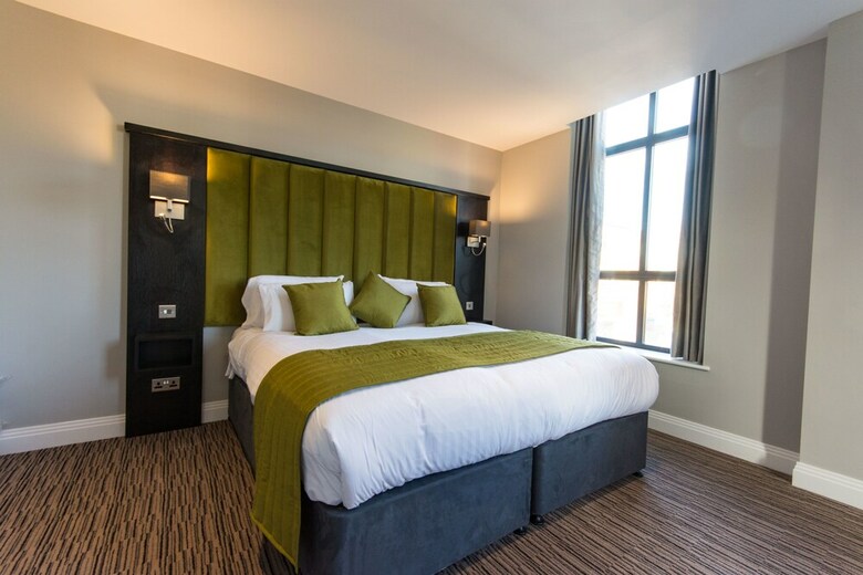 St Nicholas Hotel