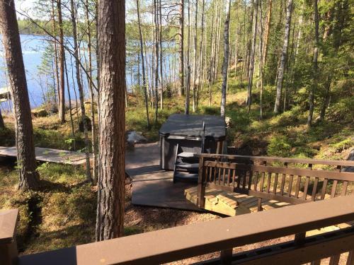 Lodge Hyv�l�n M�kit