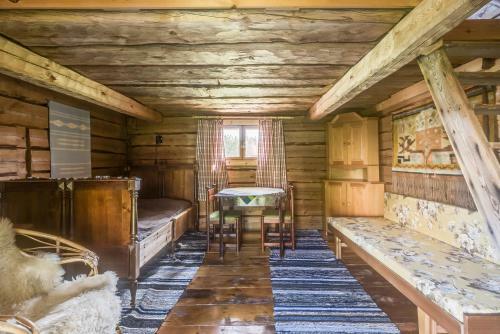 Lodge Hyv�l�n Talo