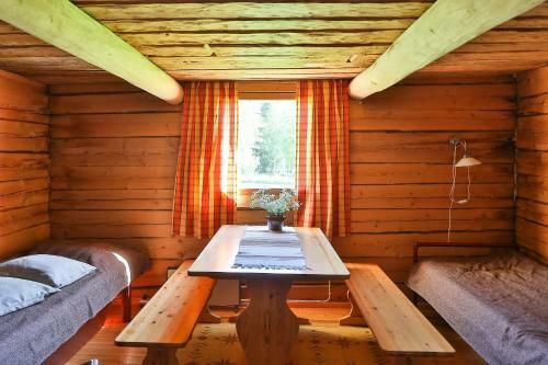 Lodge Hyv�l�n Talo