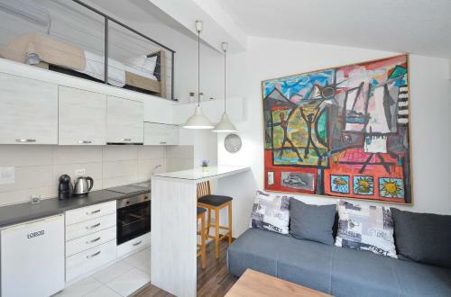 Apartments House 44