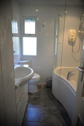 Loch Monzievaird Chalets
