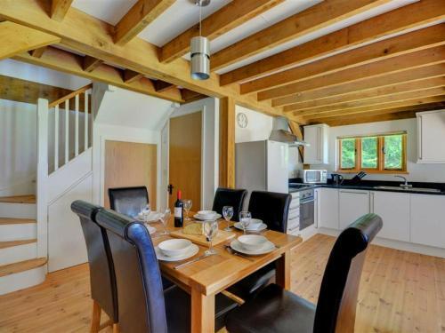 Modern Holiday Home In Davidstow With Garden