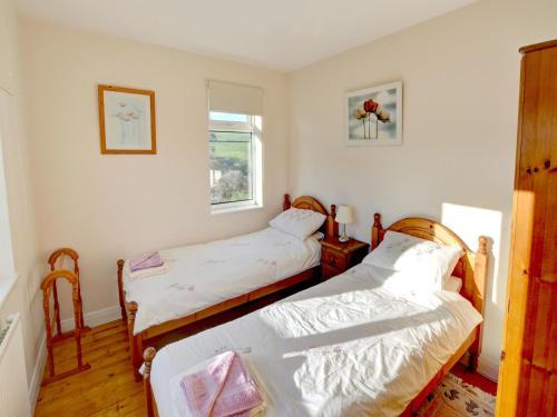 Rustic Holiday Home In Denbigh With Garden