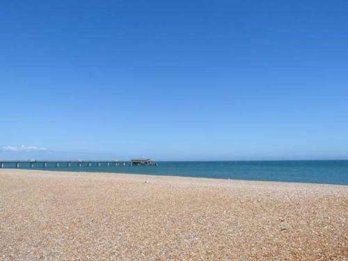 Samphire, Deal