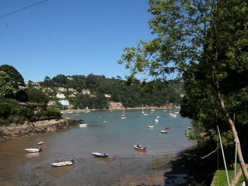 6 The Pottery, Dartmouth