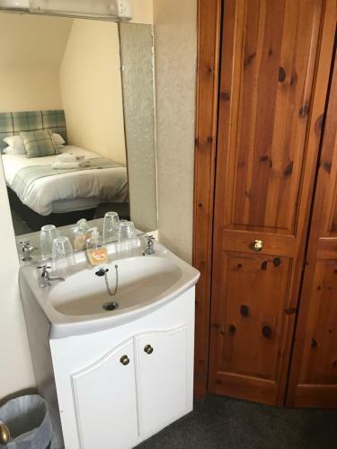 Hostal Garfield Guesthouse