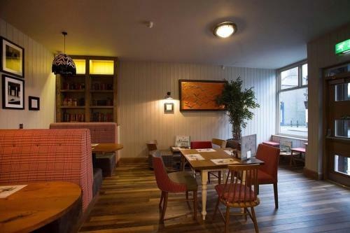 Jolly's Hotel Wetherspoon