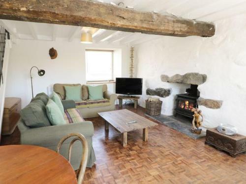 2 Borthwen Cottages