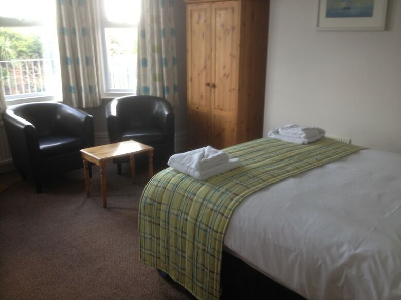 By The Sea Bed And Breakfast