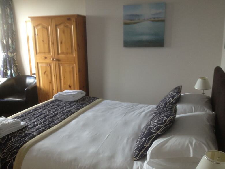 By The Sea Bed And Breakfast
