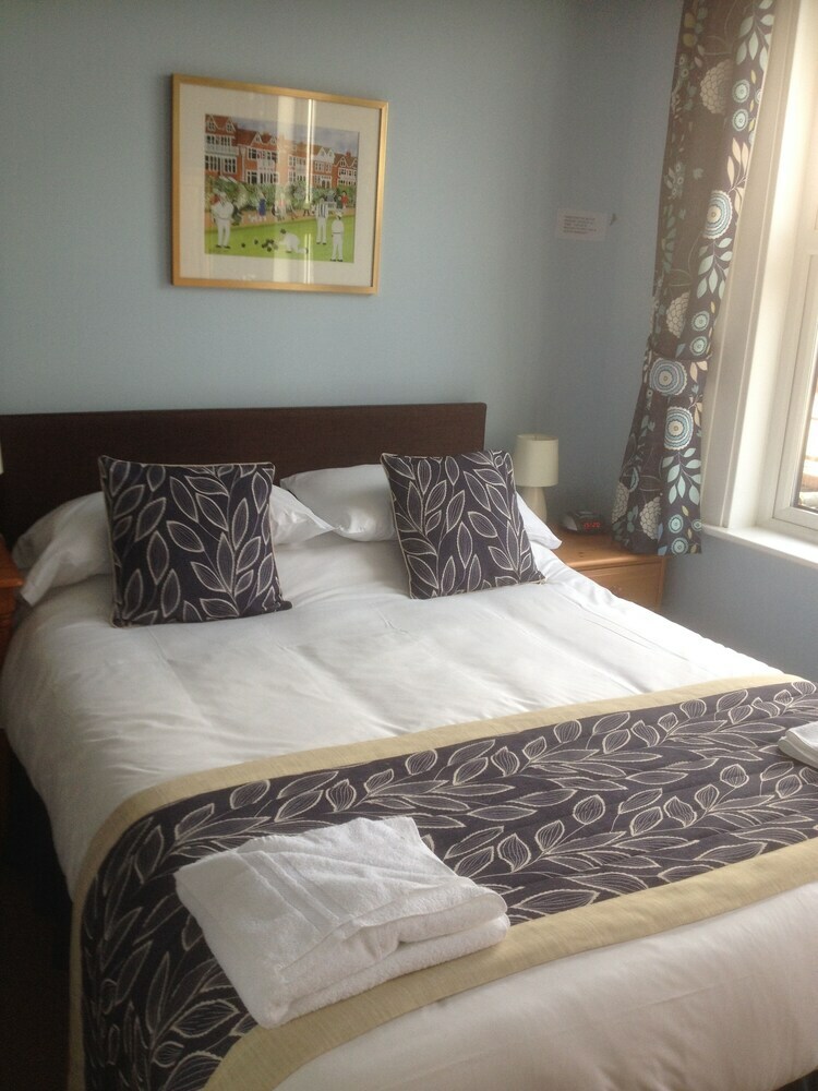 By The Sea Bed And Breakfast