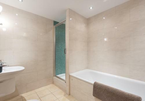 Apartamento The Holyrood Park Residence