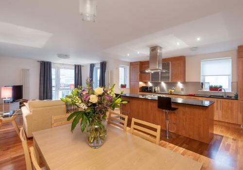 Apartamento The Holyrood Park Residence