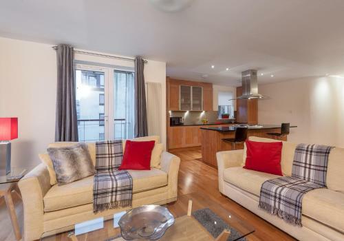 Apartamento The Holyrood Park Residence