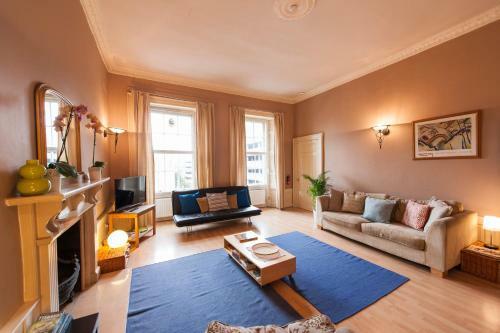 Elder Street Apartment