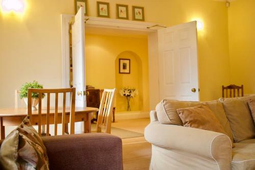 Apartamento 2 Bedroom Flat In Newtown, Edinburgh