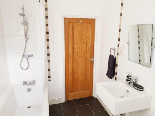 Bed & Breakfast Cogie Abode