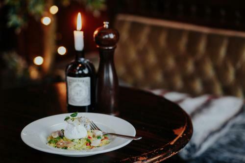Posada The Eton Mess