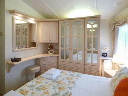 Pine Tree Lodge