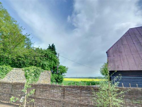 Charming Holiday Home In Faversham Kent With Fireplace