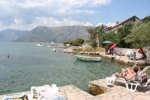 Hostal Guest House Tomcuk