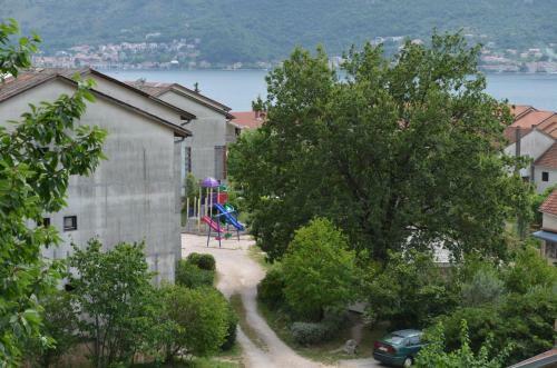 Apartments Dobri?a