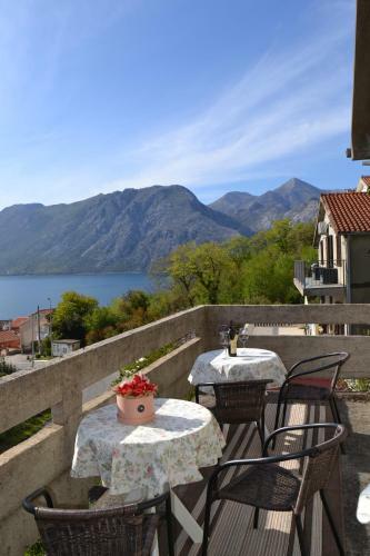 Apartments Dobri?a