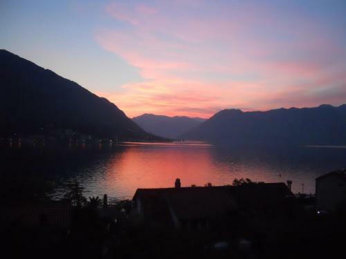 Hostal Rooms Dobrotski Dvori