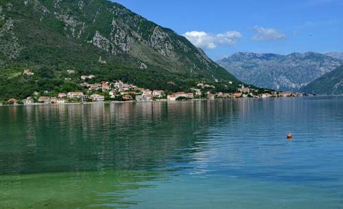 Hostal Rooms Dobrotski Dvori