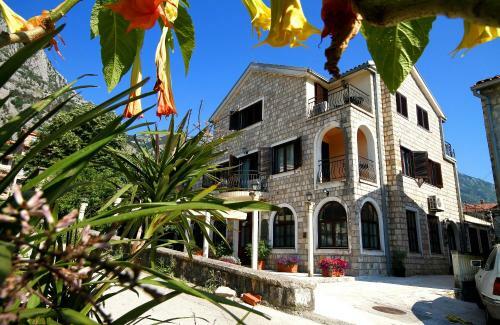 Aparthotel Vila Panonija