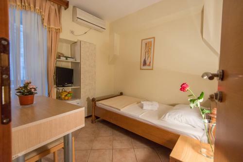 Hotel Rendez Vous