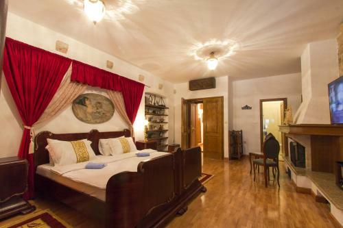 Hostal Palazzo Drusko Deluxe Rooms