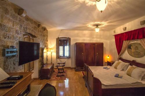 Hostal Palazzo Drusko Deluxe Rooms