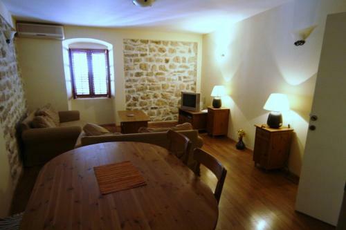Kotor Emerald Apartments