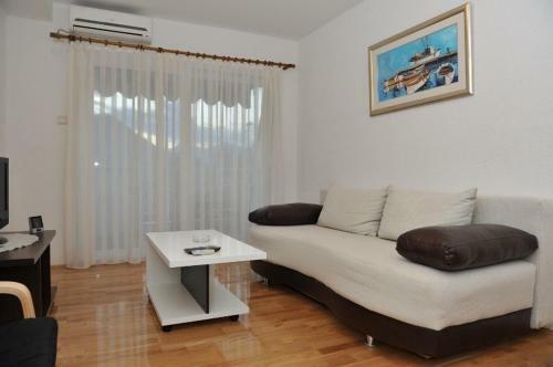 Apartments Ivardi?