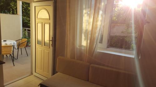 Apartmans Vjera