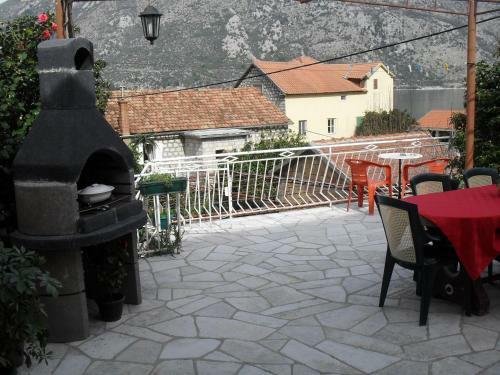 Apartments Penovic Stoliv Bay Kotor
