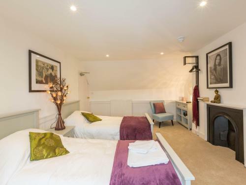 Hostal Charleston House